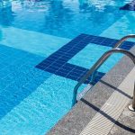 Tout savoir sur les différents types de revêtements à envisager pour sa future piscine